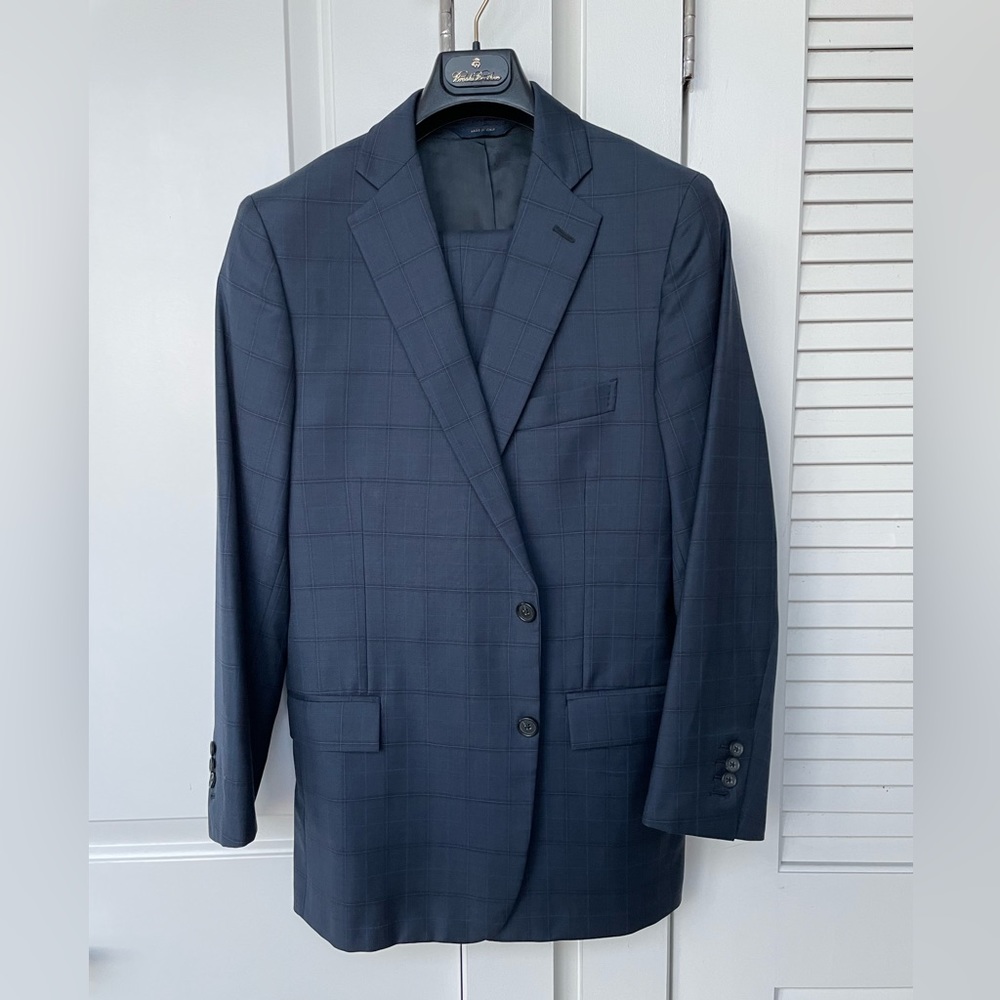 Brooks Brothers suit, navy window pane, 40” short jacket, 32” pants.
